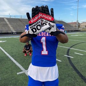 Meet your Posher, Devan